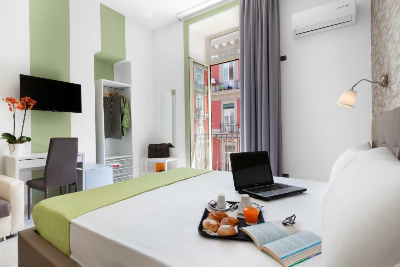 Rainbow Napoli Bed & Breakfast Екстериор снимка